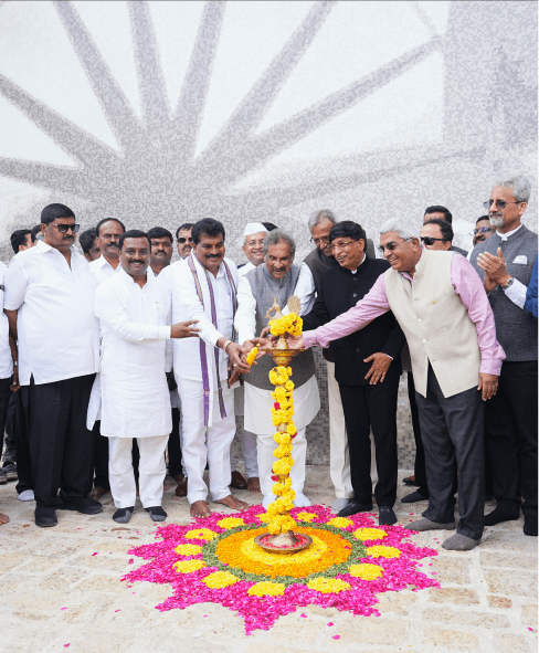 A moment marking the celebration of courage and commitment to India’s freedom legacy.
