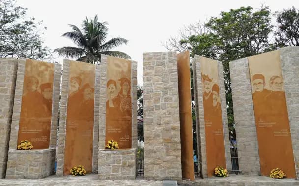 A powerful tribute to the heroes whose sacrifices built our independence.